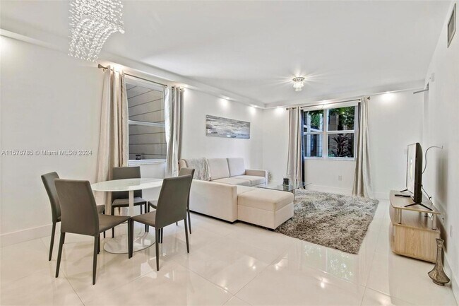 Foto del edificio - 17125 N Bay Rd Unit 3112
