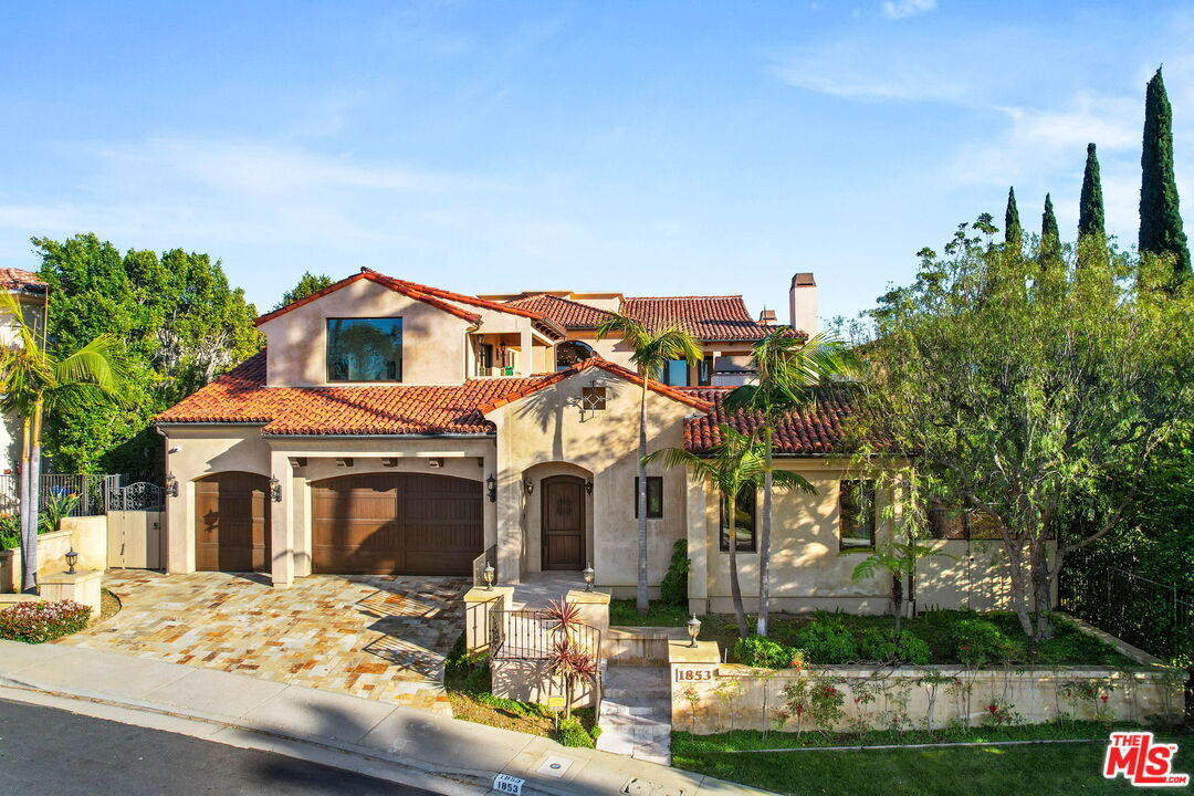Foto principal - 1853 Chastain Pkwy E