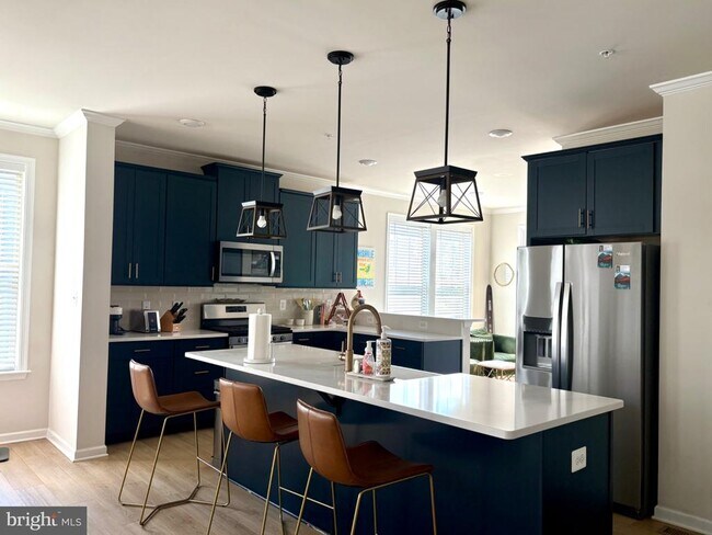 Foto del edificio - 1717 Evansberry Dr