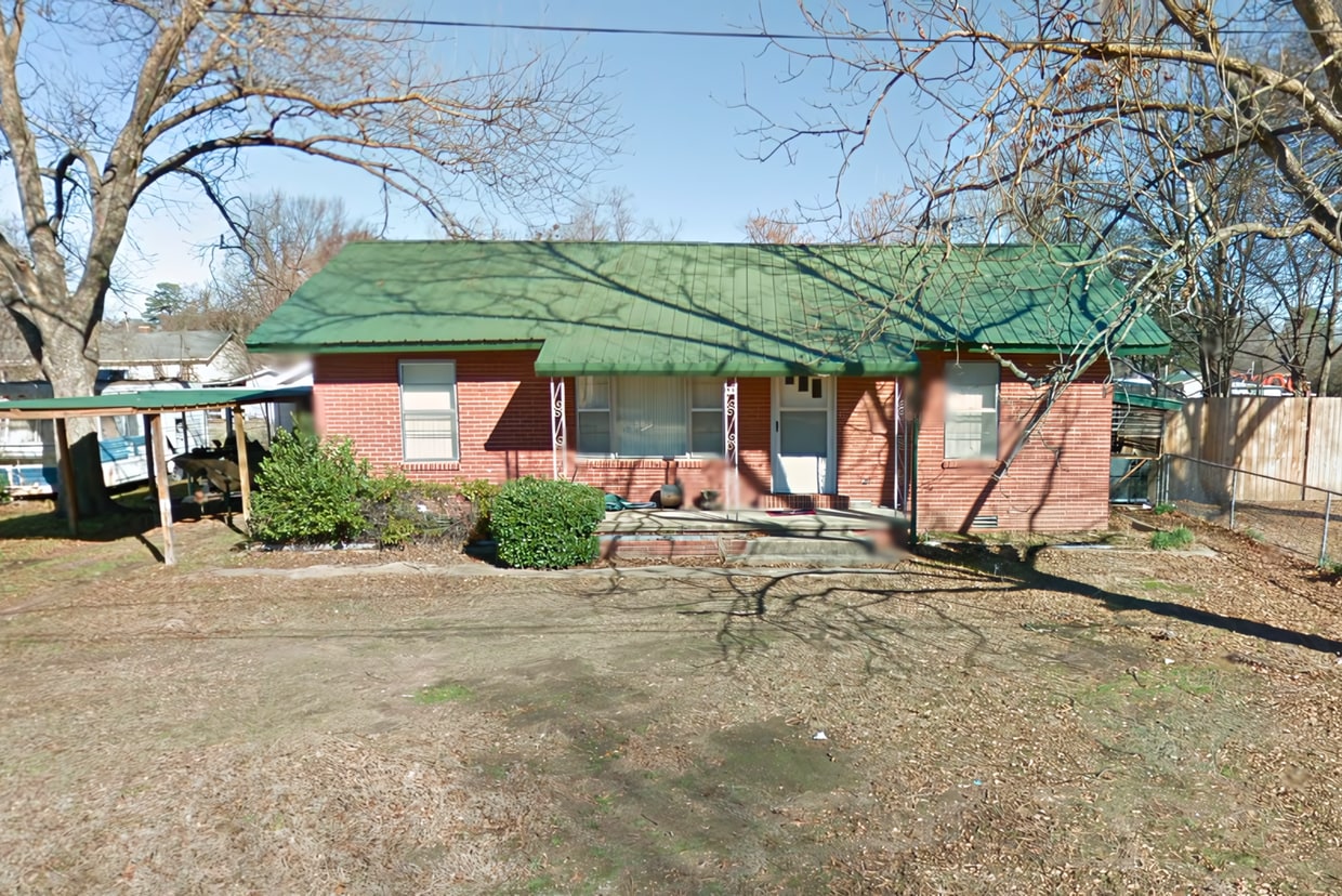 Primary Photo - 133 Dodd St