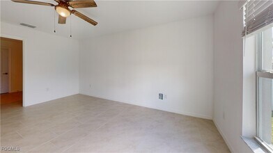 Building Photo - 3530 NE 21st Ave