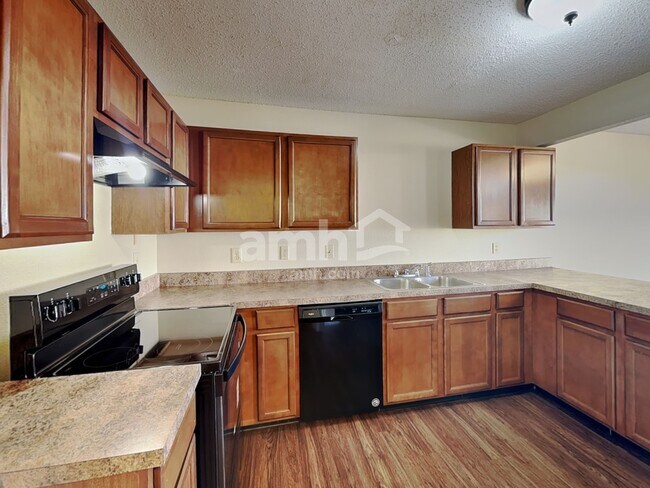 Foto del edificio - 7703 Vincent Ct