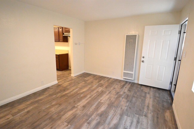 Foto del edificio - 810-810-4 E 79th St
