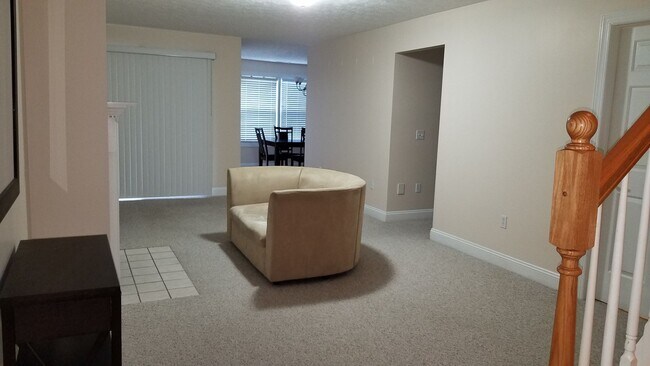 Foto del edificio - Huff Heritage Townhome- 3 Bed, 2.5 Bath  A...