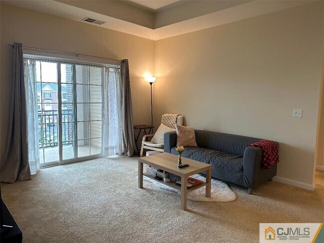 Foto del edificio - 746 Liberty Ct