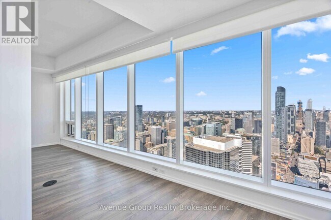 Photo du bâtiment - 197 Yonge St