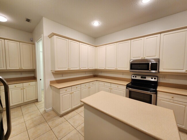 Foto del edificio - 143 Palm Beach Plantation Blvd