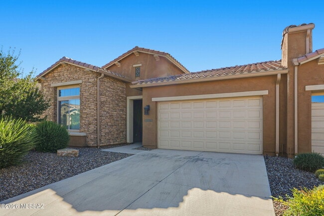 Building Photo - 61295 E Flint Dr