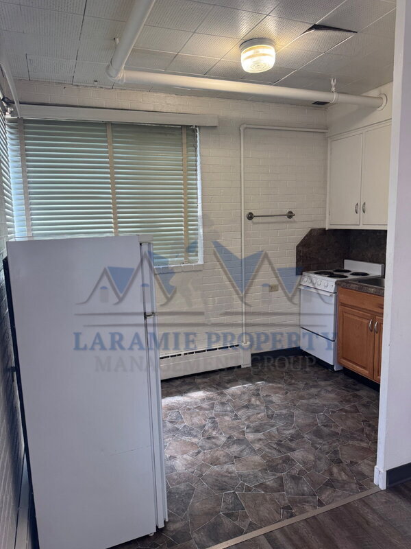 Building Photo - 309 S 10th St