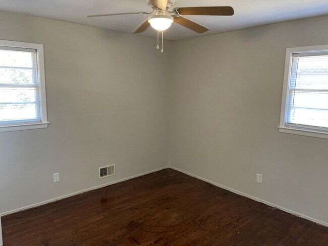 Dormitorio - 519 Beaulah Ave