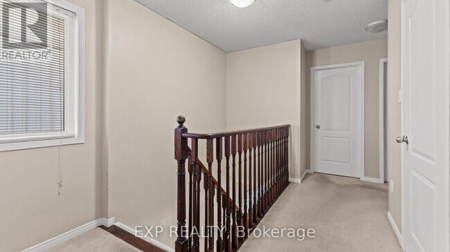 Building Photo - 54 Tozer Crescent