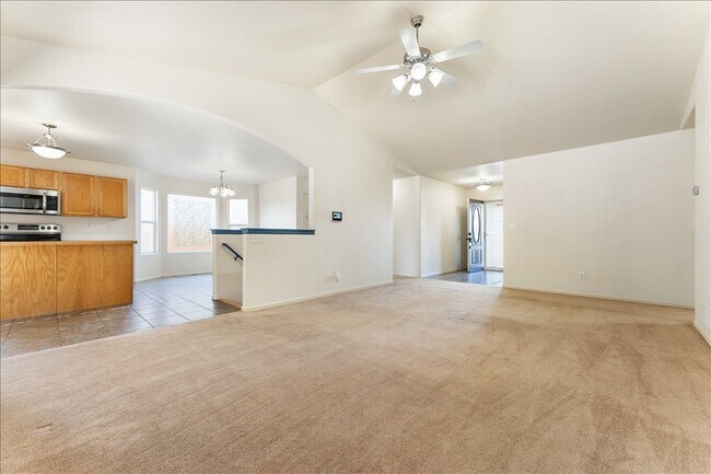 Foto del edificio - 4503 W 30th Street Rd