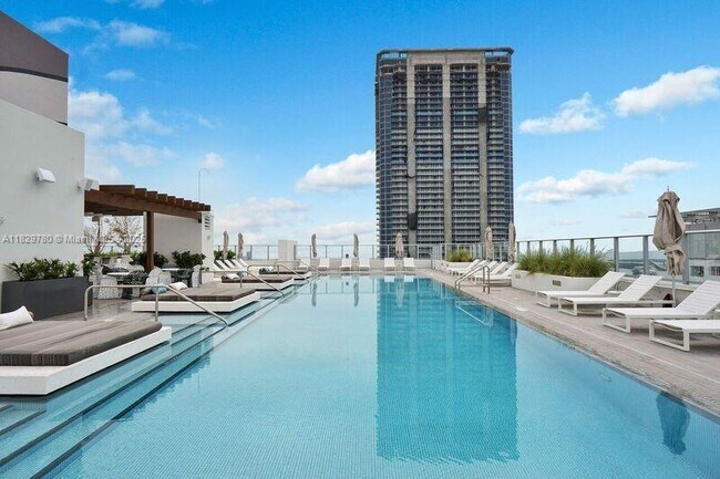 Foto del edificio - 1010 Brickell Ave