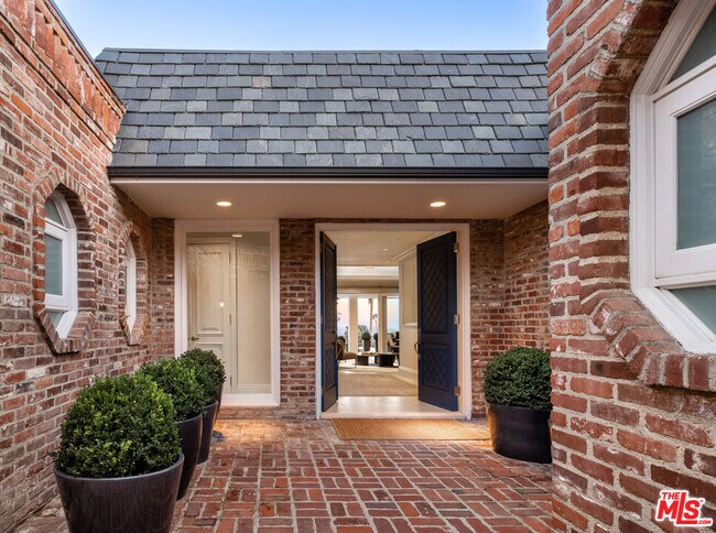 Foto del edificio - 520 Stonewood Dr