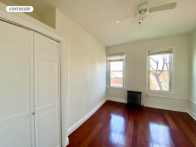 Building Photo - 143 N 11th St