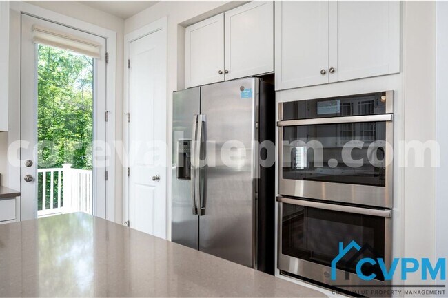 Foto del edificio - 2542 Buckthorn Dr