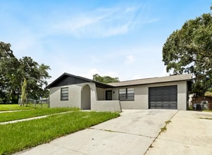 Building Photo - 744 S Bailey Ave