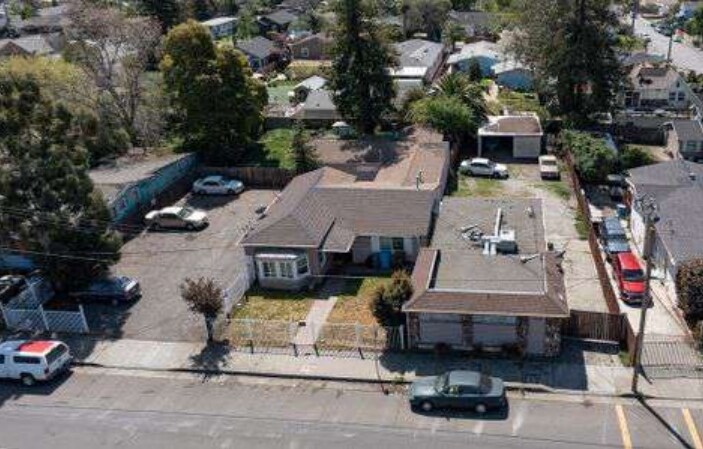 Primary Photo - 411 Benicia Rd
