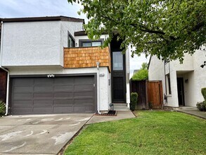 Building Photo - 34912 Oyster Bay Terrace