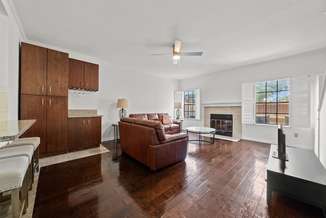 Foto principal - 9850 Pagewood Ln