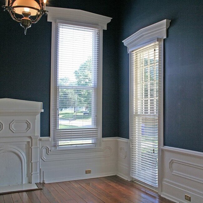 Foto del edificio - 319 S Brundidge St