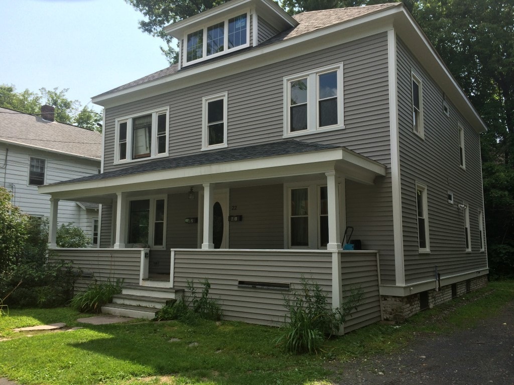 Primary Photo - 22 Hooker Ave