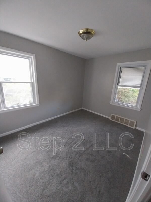 Foto del edificio - 5048 Claremont Blvd