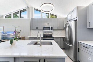 Building Photo - 1292 SW 25th Ave