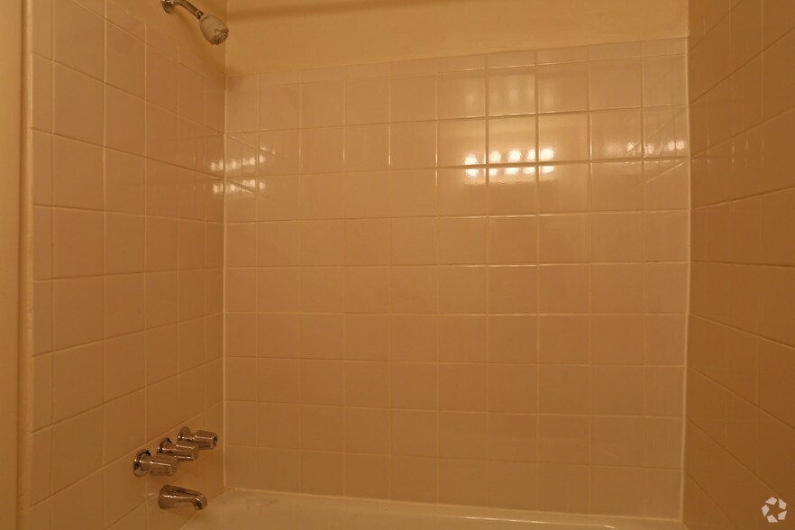 Bathroom Fixtures King Of Prussia Pa king of prussia arms rentals - king of prussia, pa | apartments Bathroom Fixtures King Of Prussia Pa king of prussia arms rentals - king of prussia, pa | apartments