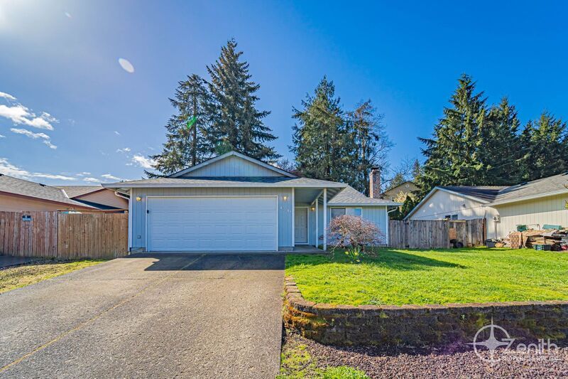 Foto principal - 15211 NE 50th St