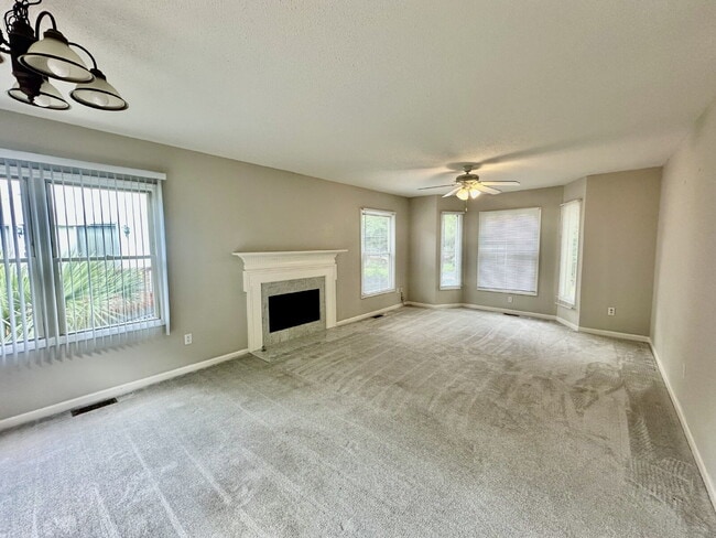 Building Photo - Convenient to Hilton Head, Two Bedroom Tow...