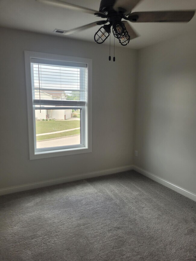 Foto del edificio - 2404 Grey Fox Trail