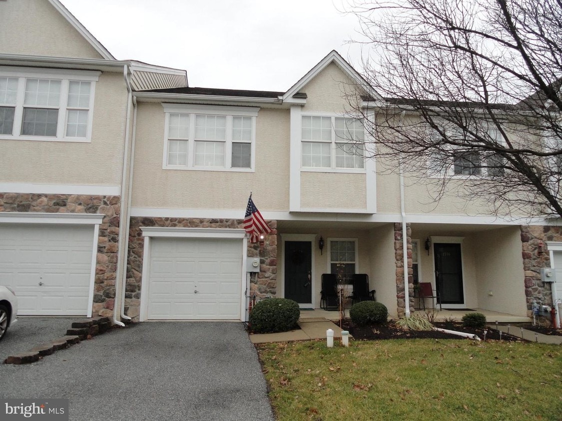 2757 Fynamore Ln, Downingtown, PA 19335 Townhome Rentals in