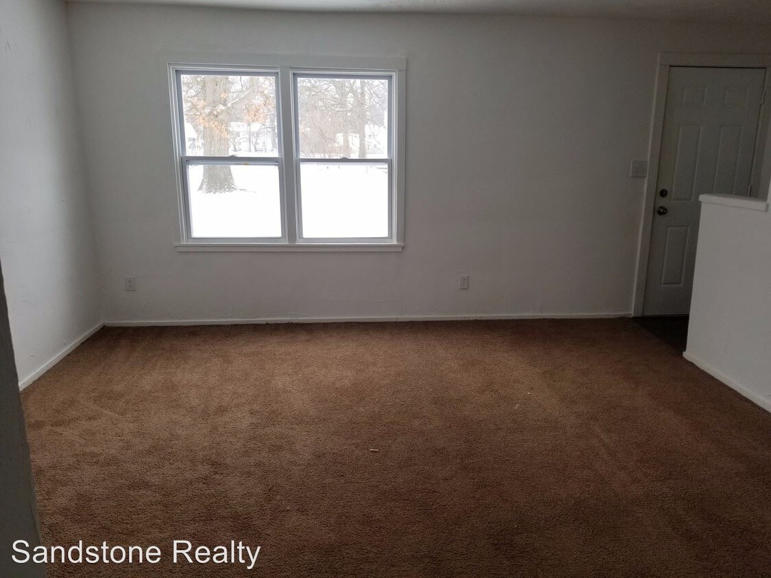Foto principal - 848-854 N Central Dr