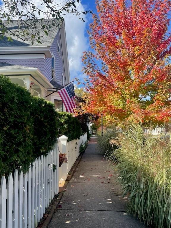 6 Main St Unit B, North Kingstown, RI 02852 Room for Rent in North