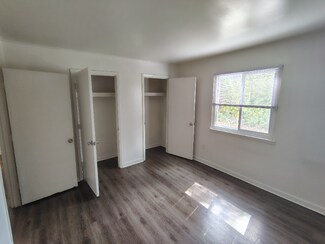 Building Photo - 600 Reusens Rd