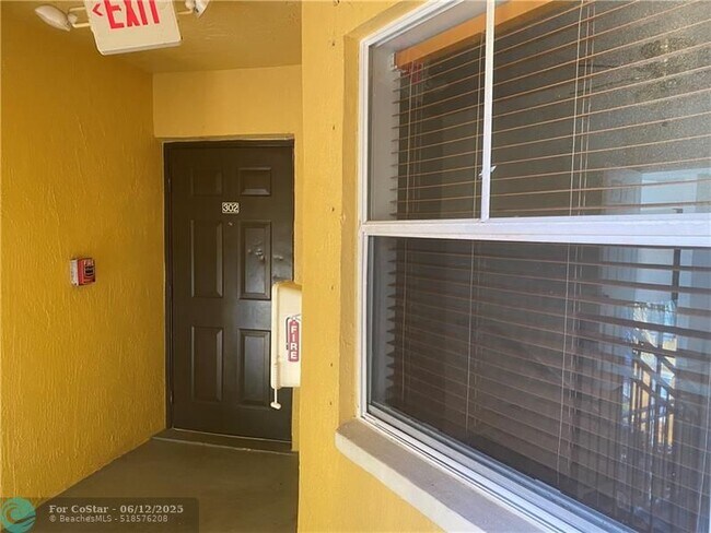 Foto del edificio - 9640 NW 2nd St