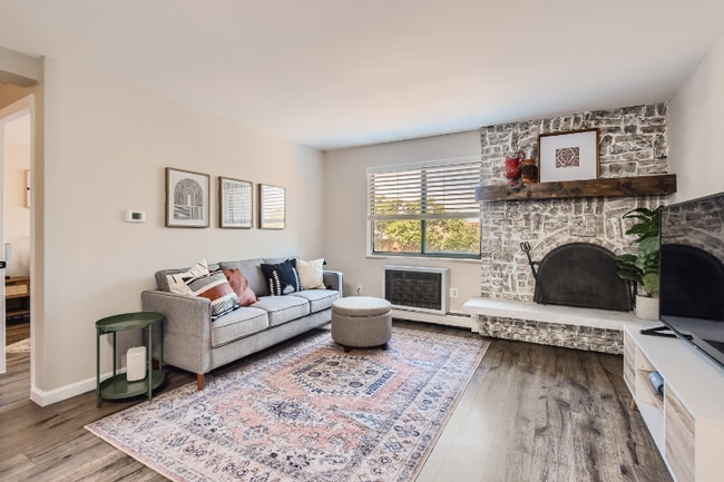 Foto del edificio - 1008 Corona St