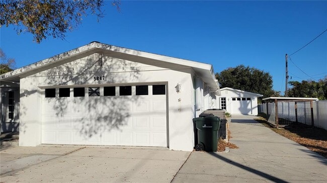 Building Photo - 5847 Venisota Rd