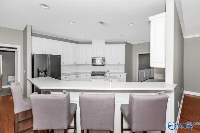 Foto del edificio - 131 Equestrian Ln