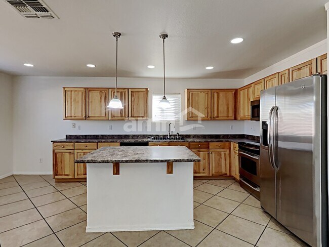 Foto del edificio - 17522 W Calavar Rd