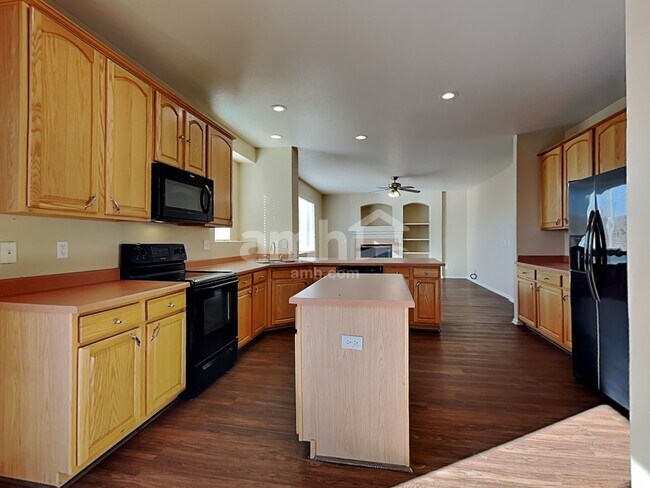 Foto del edificio - 4564 MT Princeton St