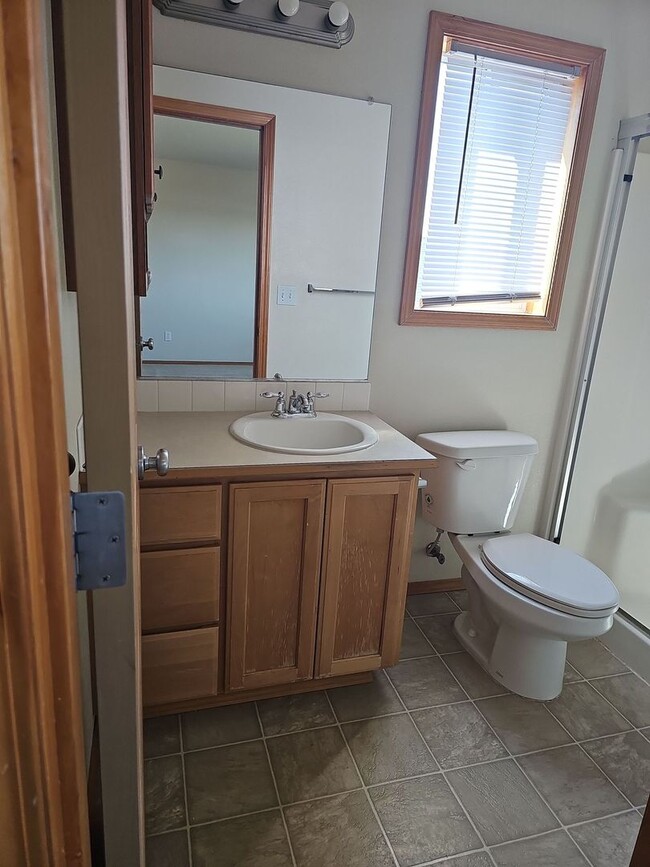 Building Photo - Reduced Rent – Now Offering New Lower Rate!
