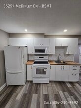 Building Photo - 35257 McKinley Dr