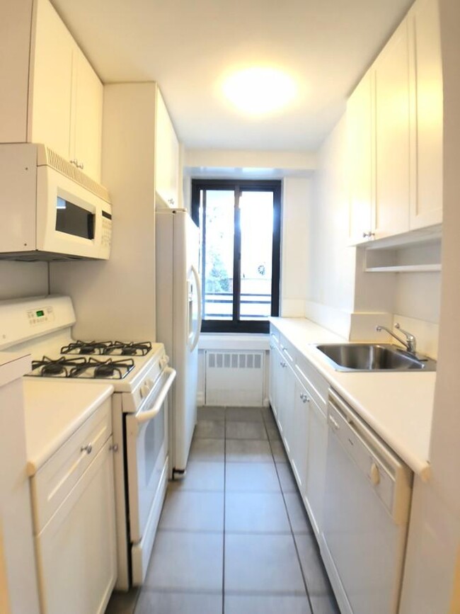 Foto del edificio - 1 bedroom in New York NY 10037