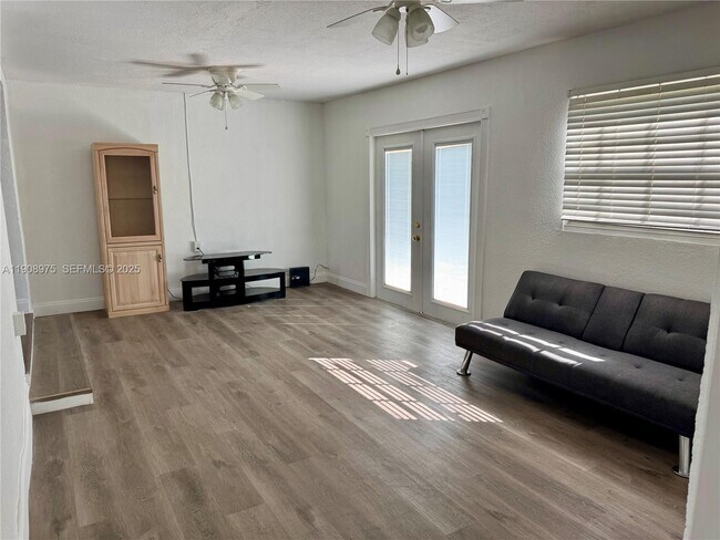 Building Photo - 6320 Mayo St