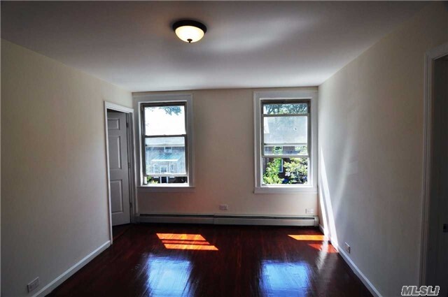 Foto del edificio - 39-17 47th St