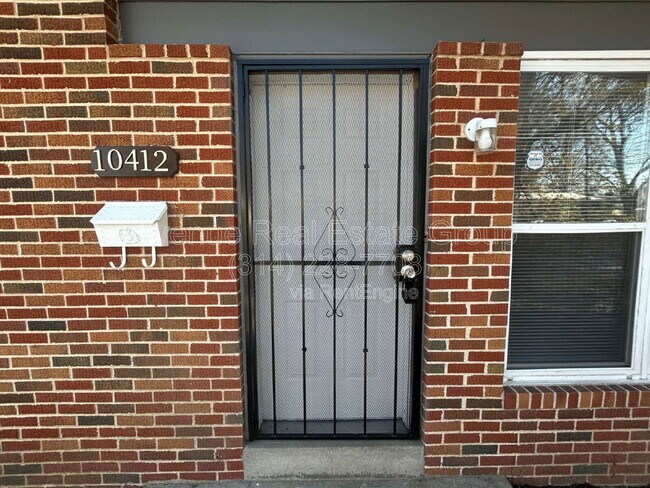 Foto del edificio - 10412 Prince Dr