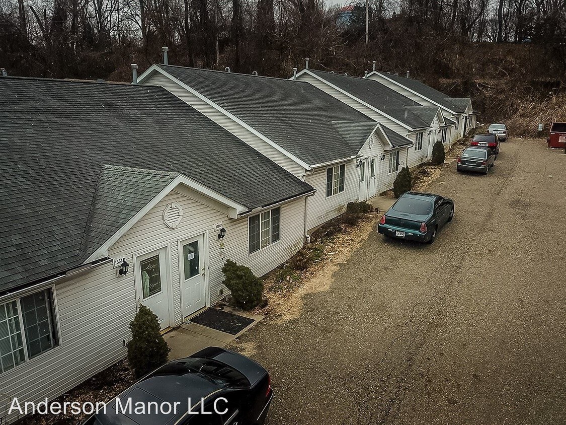 Primary Photo - 1364 Bluestone Ave