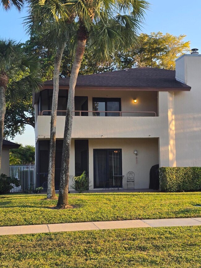 Building Photo - 12661 Westhampton Cir